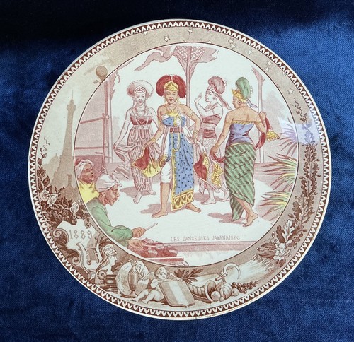 Assiette commémorative - , de