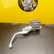 MAITRE CYLINDRE DE FREIN AVANT