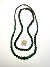 2 colliers vintage en jade