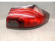 39009033 feu arrière droit