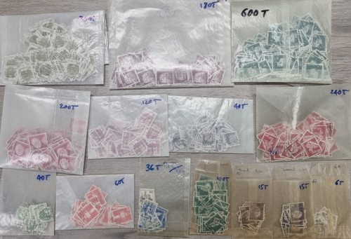 Lot 1800 timbres - lot,