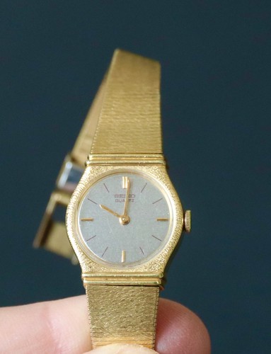 Années montre femme - 80,