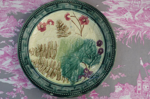 Ancienne assiette sur - assiette,