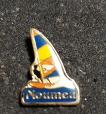 RARE NEW CALEDONIA NOUMEA WINDSURFING PINS WINDSURF 