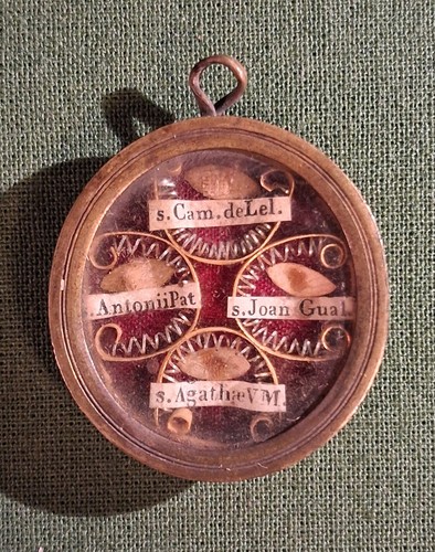 Ancien reliquaire saint - de,