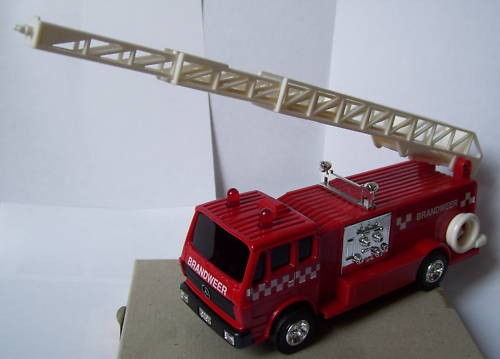 Camion mercedes pompiers - mb,