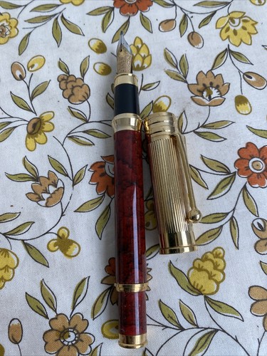 Ancien stylo plume - ancien, rouge