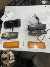 READ 1976-1978 Fiat X19 Left and Right Front Turn Signal Lights