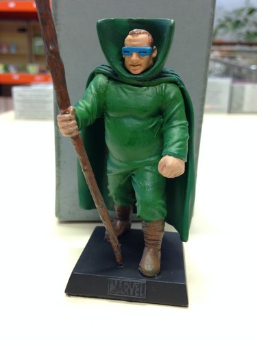 Mole man figurine - figurine, en