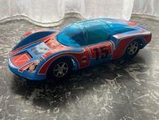 Voiture en tôle Porsche