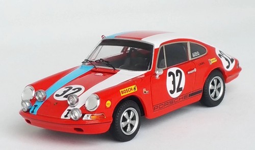 Trofeu porsche 911 32 24h - l, #32