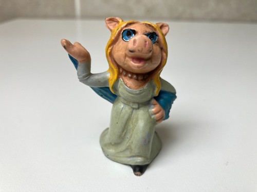Muppet show figurine - show,