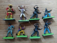 Lot 8 figurines Vintage
