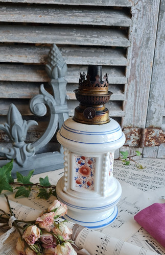 Ancienne lampe petrole - lampe,