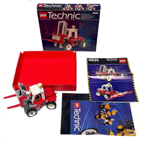 Lego 8835 technic - 8835, forklift