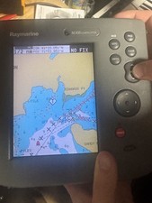 Raymarine RC435i GPS Chartplotter