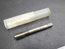 1 taraud 4 lèvres 1 passe pas