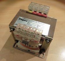 Transformateur de sécurité 220-380/24-48V 160VA 42743 Classe 1 Legrand