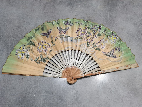 Eventail style chinois ancien