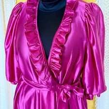 Vintage 1970s Miss Elaine Hot Pink Fuschia Ruffled House Robe Size L Barbiecore