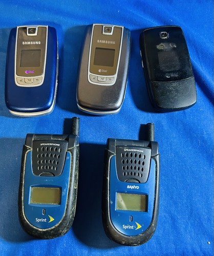 Lot flip phones samsung - of,