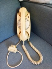 ANCIEN TELEPHONE VINTAGE MURAL CREME  A CADRAN HOTEL RECEPTION