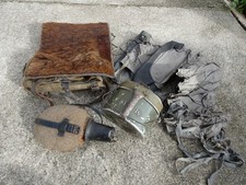 ALLEMAND WW2 Lot Sac a Dos Poils de Vache Gamelle Gourde Surbottes Allemande