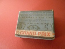 Ancienne boite A Lumière et fils plaque à verre photo gélatino bromure d'argent 