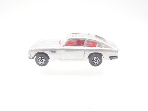 Corgi juniors aston martin - corgi,