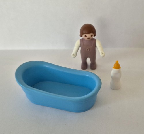 Baignoire bleu avec bebe - baignoire,