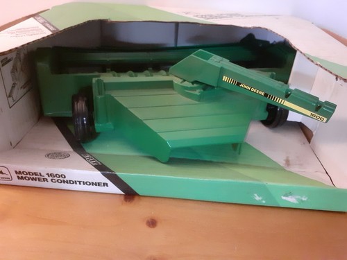 Ertl john deere 1600 faucheuse - ertl,