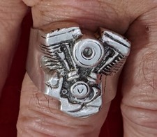 BAGUE VINTAGE Années 80 homme, argent .925, modèle de MOTEUR en V, taille 12.75