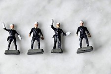 Policiers   4  figurines HO en