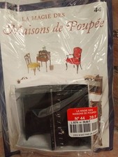 THE MAGIC OF DOLLHOUSES-DEL