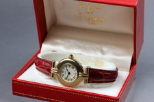 Montre à quartz femme vintage