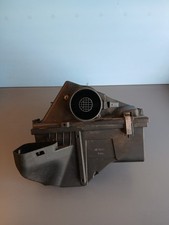 BMW Serie 1 E87 120D / Boite à air / 1371779746003