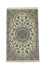 Superbe Tapis Nain À La Main