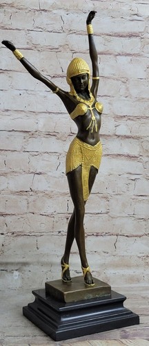 Statue figurine sculpture - figurine,