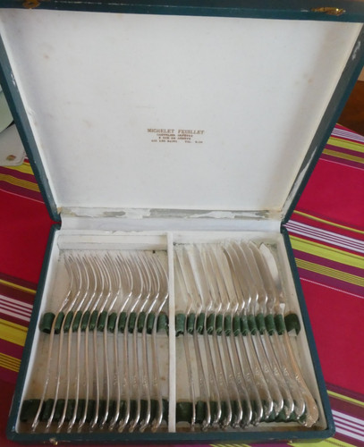 Ménagère couverts à - couverts,
