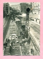 PHOTOGRAPHIE GRAND FORMAT : SNCF / NICE / TRAVAUX FERROVIAIRE - GRUE COCKERILL