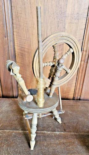 Ancien jouet petit rouet - ancien,