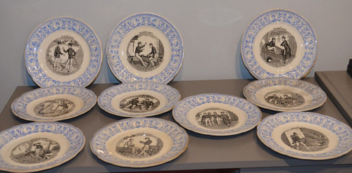 Lot anciennes assiettes - 10,