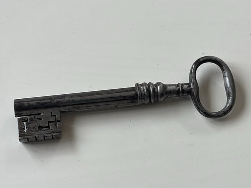 Ancienne cle fer forge - ancienne,