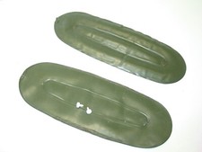 DINKY TOYS, 2 ORIGINAL canoes for Brockway military bridge + C plugs