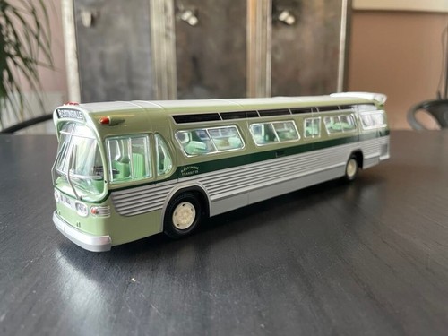 Corgi vintage bus lines - lines, gm