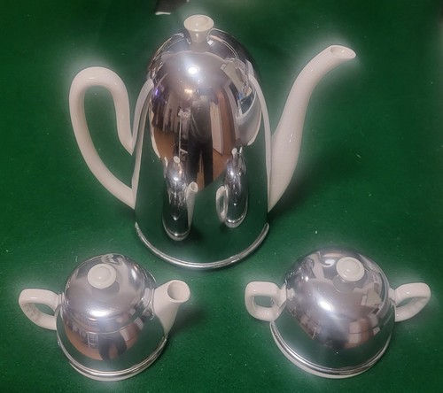 Pre 1940 everhot teapot - teapot, chrome