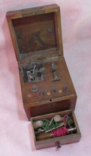 OLD PORTABLE (GLASS BATTERY) MEDICAL ELECTRIC SHOCK MACHINE STIMULATOR OTTO HESS