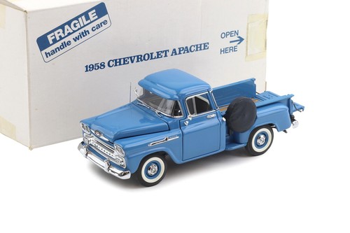 Danbury mint chevrolet - 1:24,