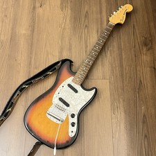 Guitare électrique solide