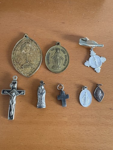Médailles religieuses - médailles,